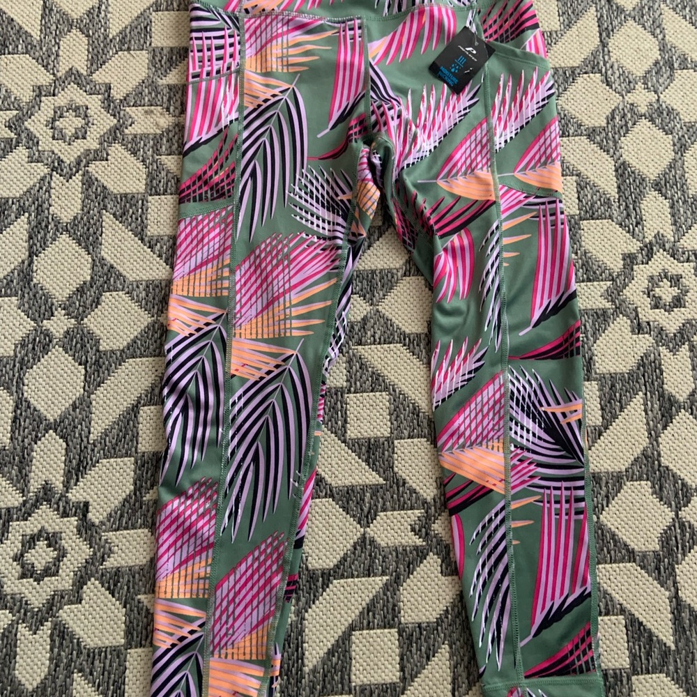 Pro player Tropical Print womens medium Leggings cropped
